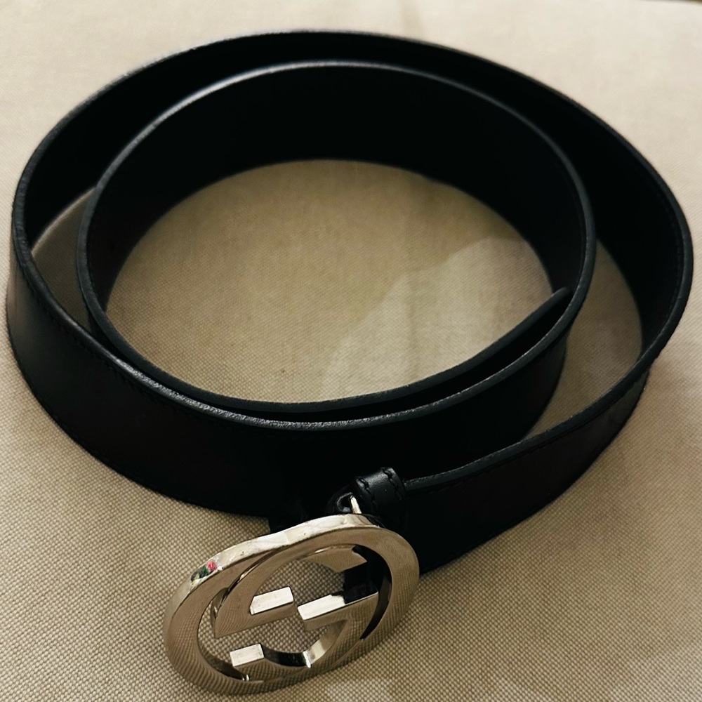 Gucci Black and Silver Interlocking G Belt